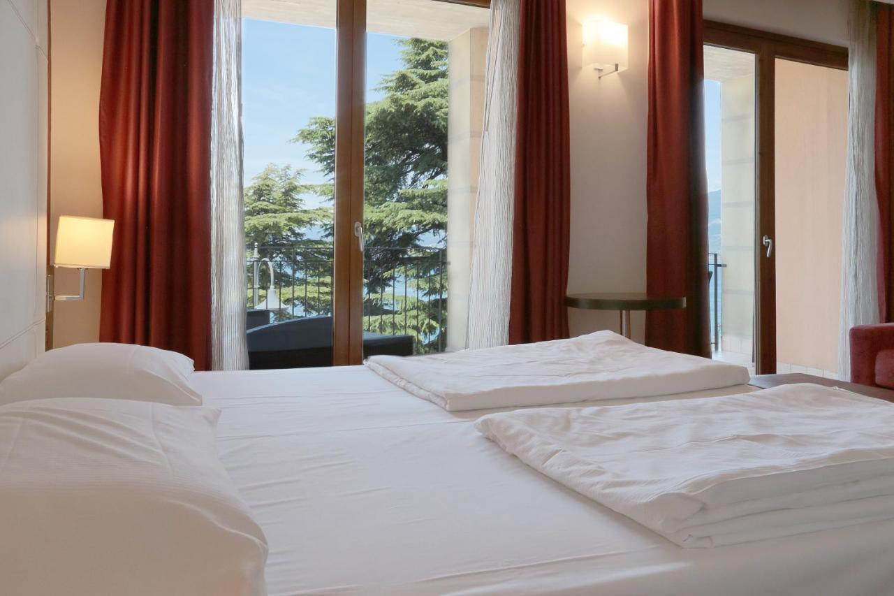 Hotel Lido Torri Del Benaco Buitenkant foto