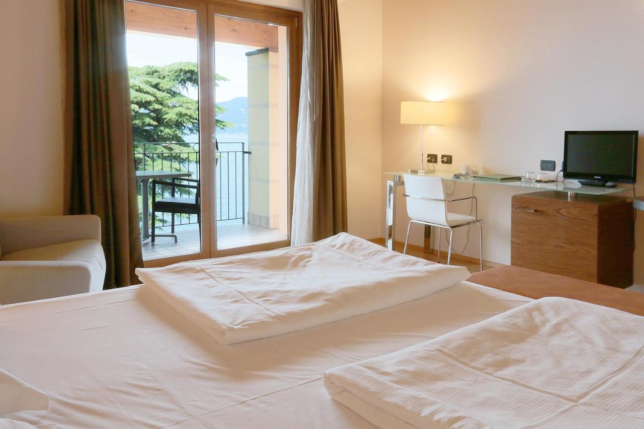 Hotel Lido Torri Del Benaco Buitenkant foto