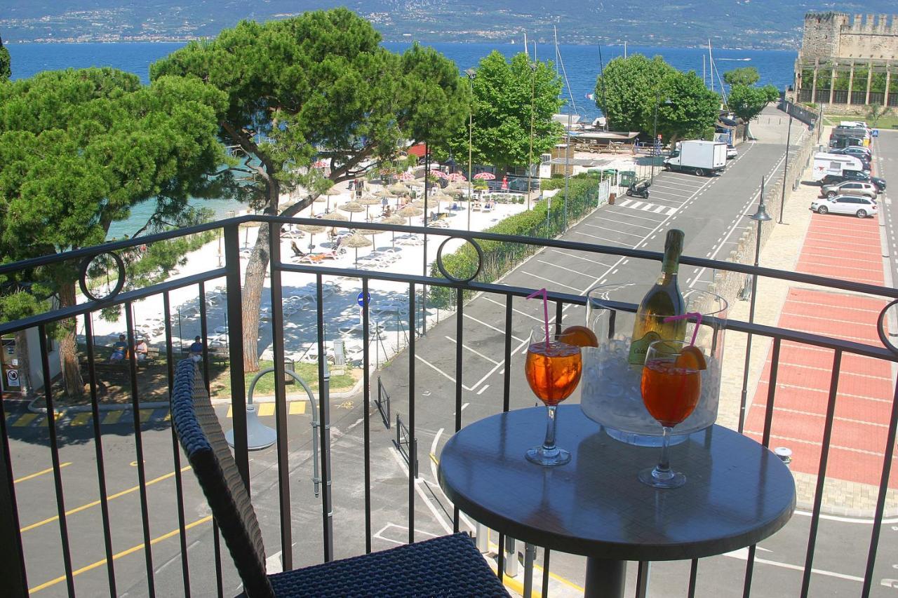 Hotel Lido Torri Del Benaco Buitenkant foto
