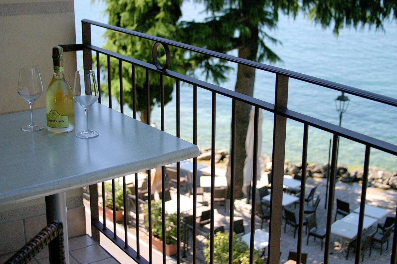 Hotel Lido Torri Del Benaco Buitenkant foto