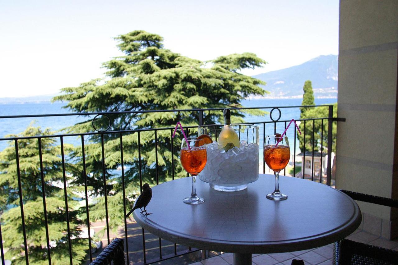 Hotel Lido Torri Del Benaco Buitenkant foto