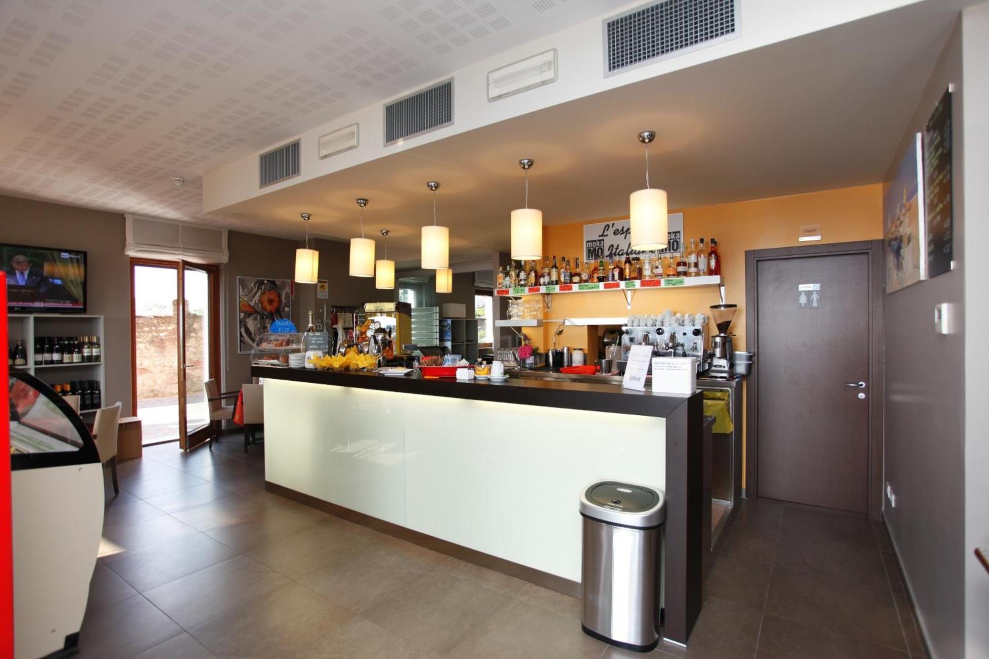 Hotel Lido Torri Del Benaco Buitenkant foto
