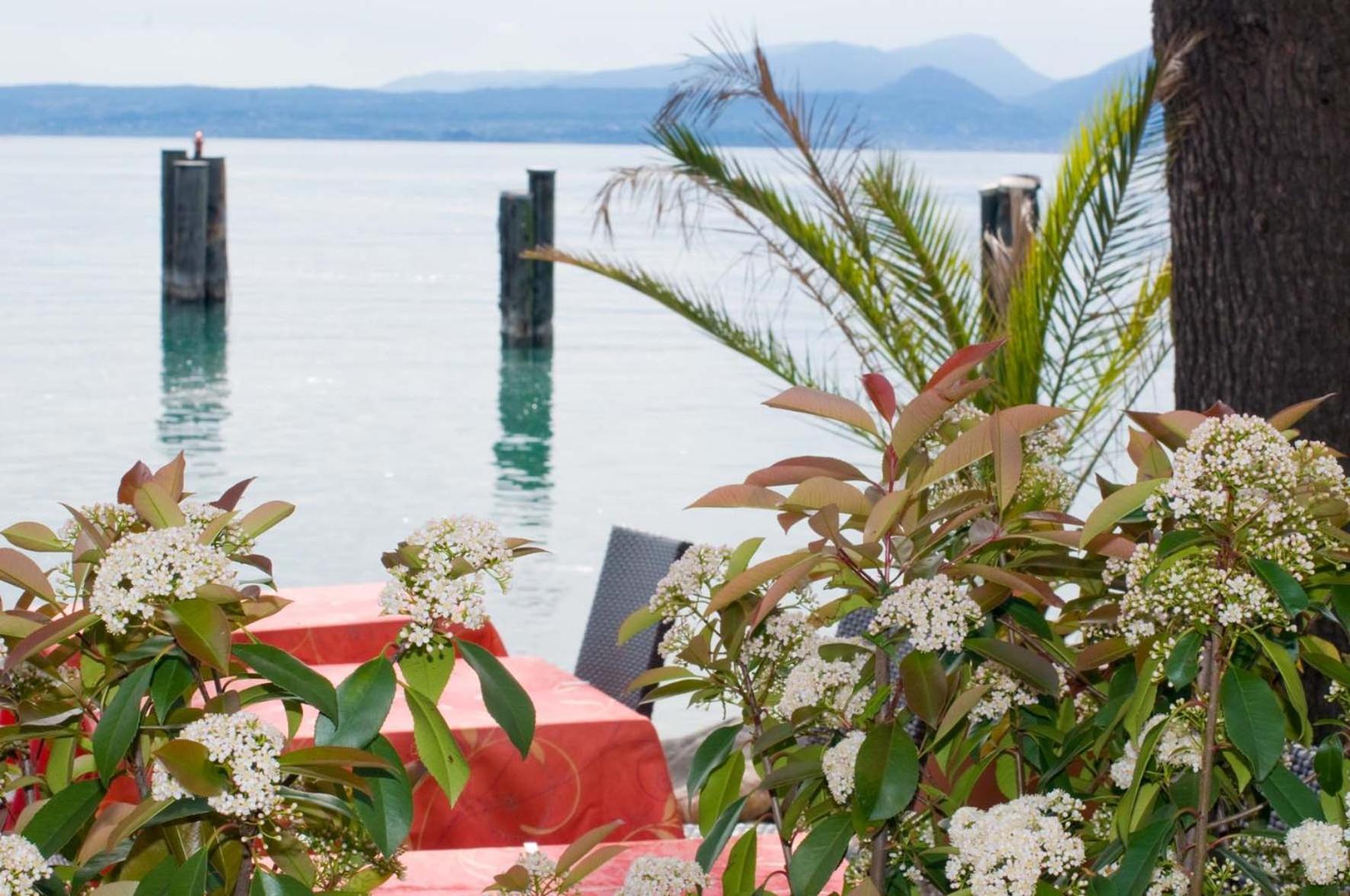Hotel Lido Torri Del Benaco Buitenkant foto