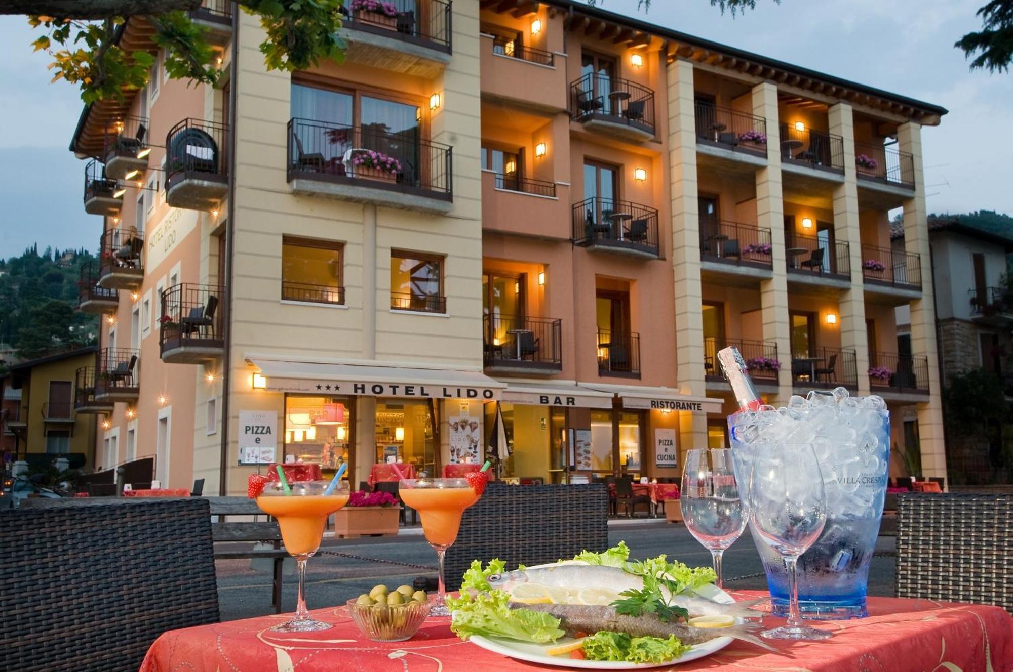 Hotel Lido Torri Del Benaco Buitenkant foto
