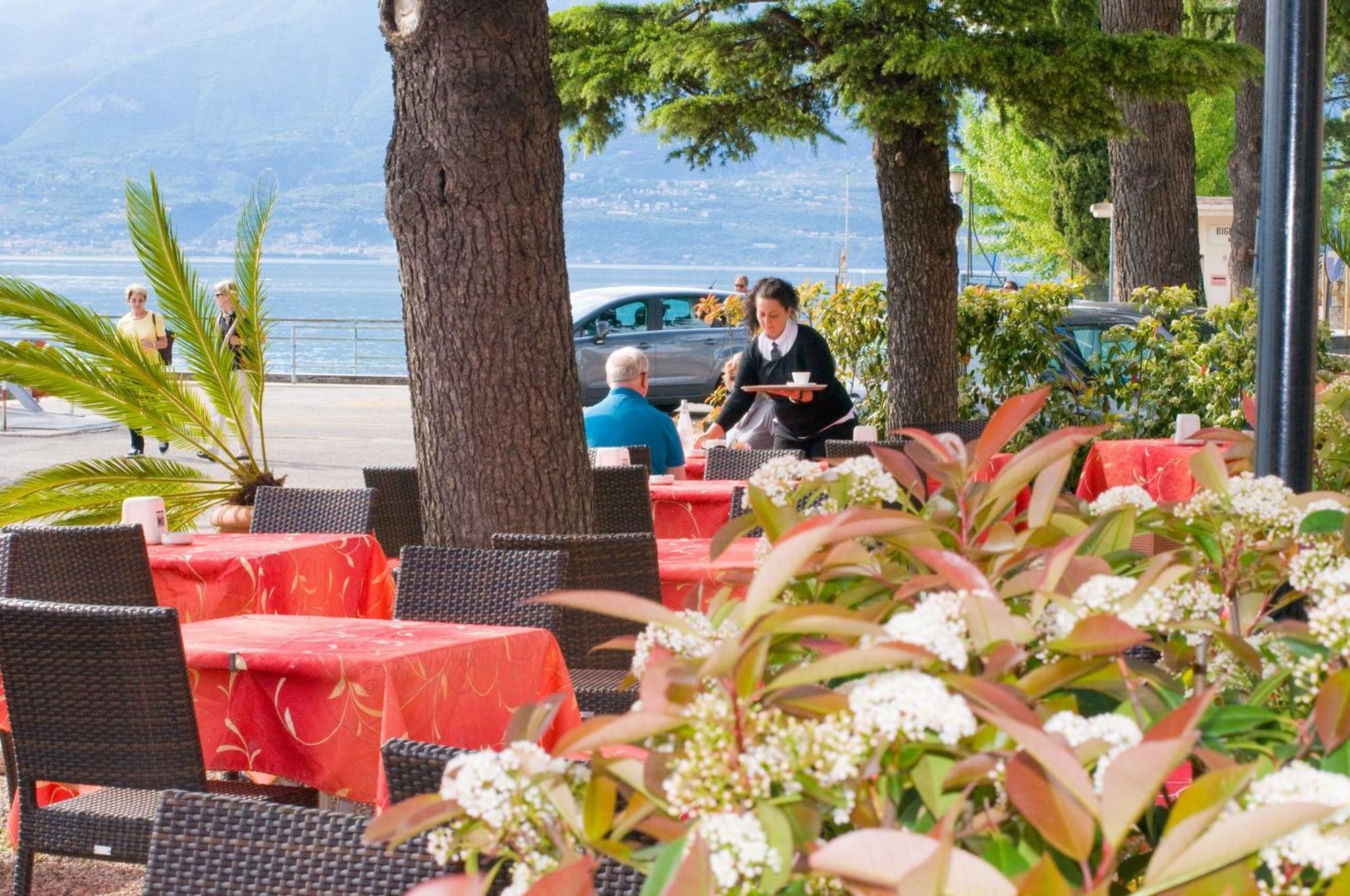 Hotel Lido Torri Del Benaco Buitenkant foto